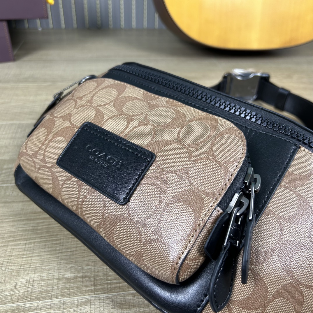 Coach C3765 标志TRACK 胸包腰包 PVC老花料配进口头层牛皮 客供五金 内置多功能袋