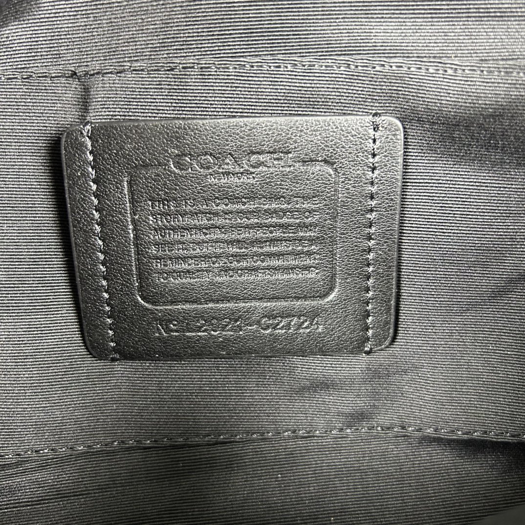 Coach C2724 标志TRACK 胸包腰包 PVC老花料配进口头层牛皮 客供五金 内置多功能袋
