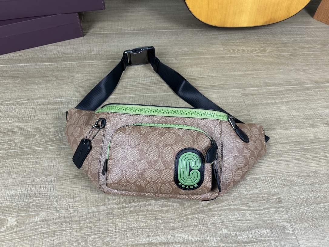 Coach CC019 标志TRACK 胸包腰包 PVC老花料配进口头层牛皮 客供五金 内置多功能袋