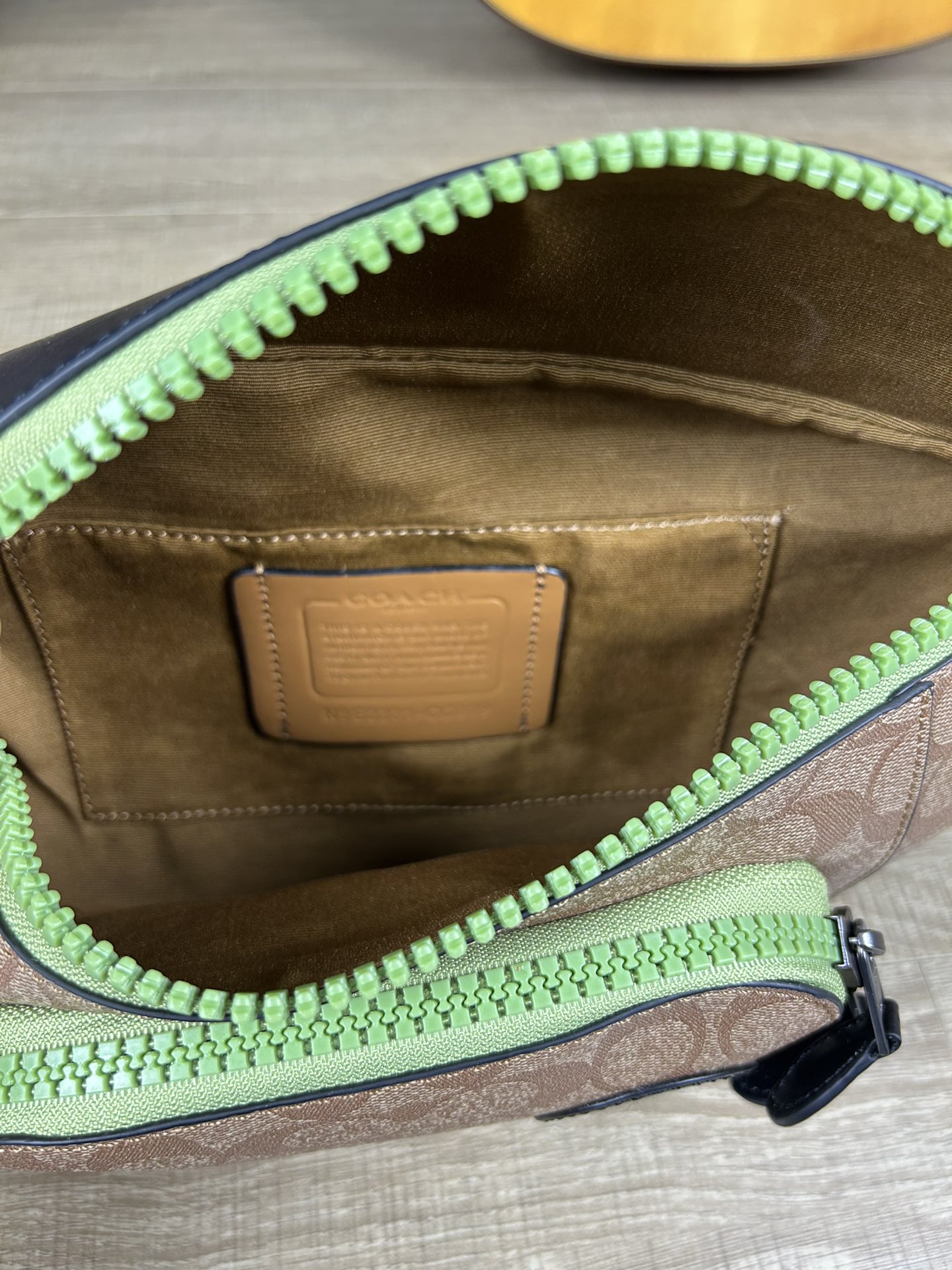 Coach CC019 标志TRACK 胸包腰包 PVC老花料配进口头层牛皮 客供五金 内置多功能袋