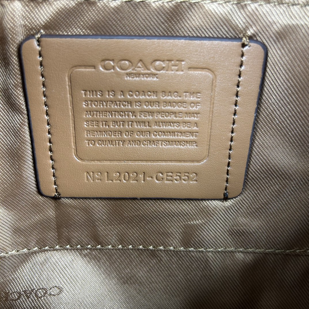 Coach CE552 标志TRACK 胸包腰包 PVC老花料配进口头层牛皮 客供五金 内置多功能袋