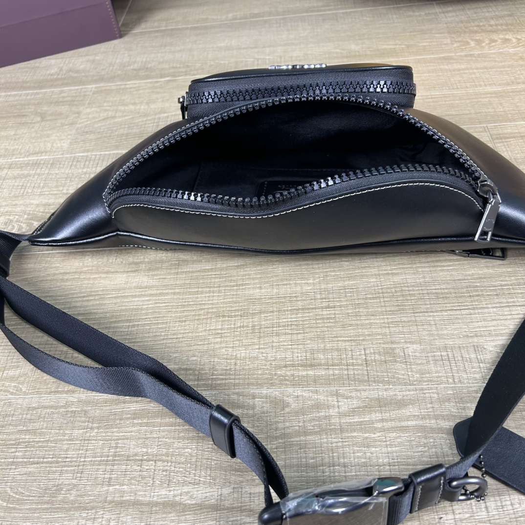 Coach CT754 标志TRACK 胸包腰包 PVC老花料配进口头层牛皮 客供五金 内置多功能袋