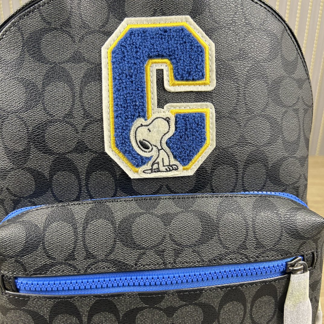 Coach 货号 5511 coa** west 偏小版男士背包