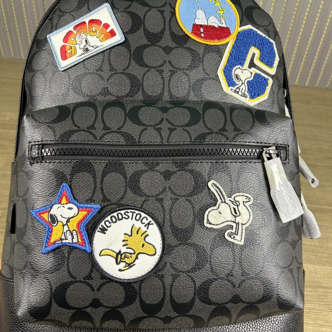 Coach 货号 C4030 coa** west 偏小版男士背包