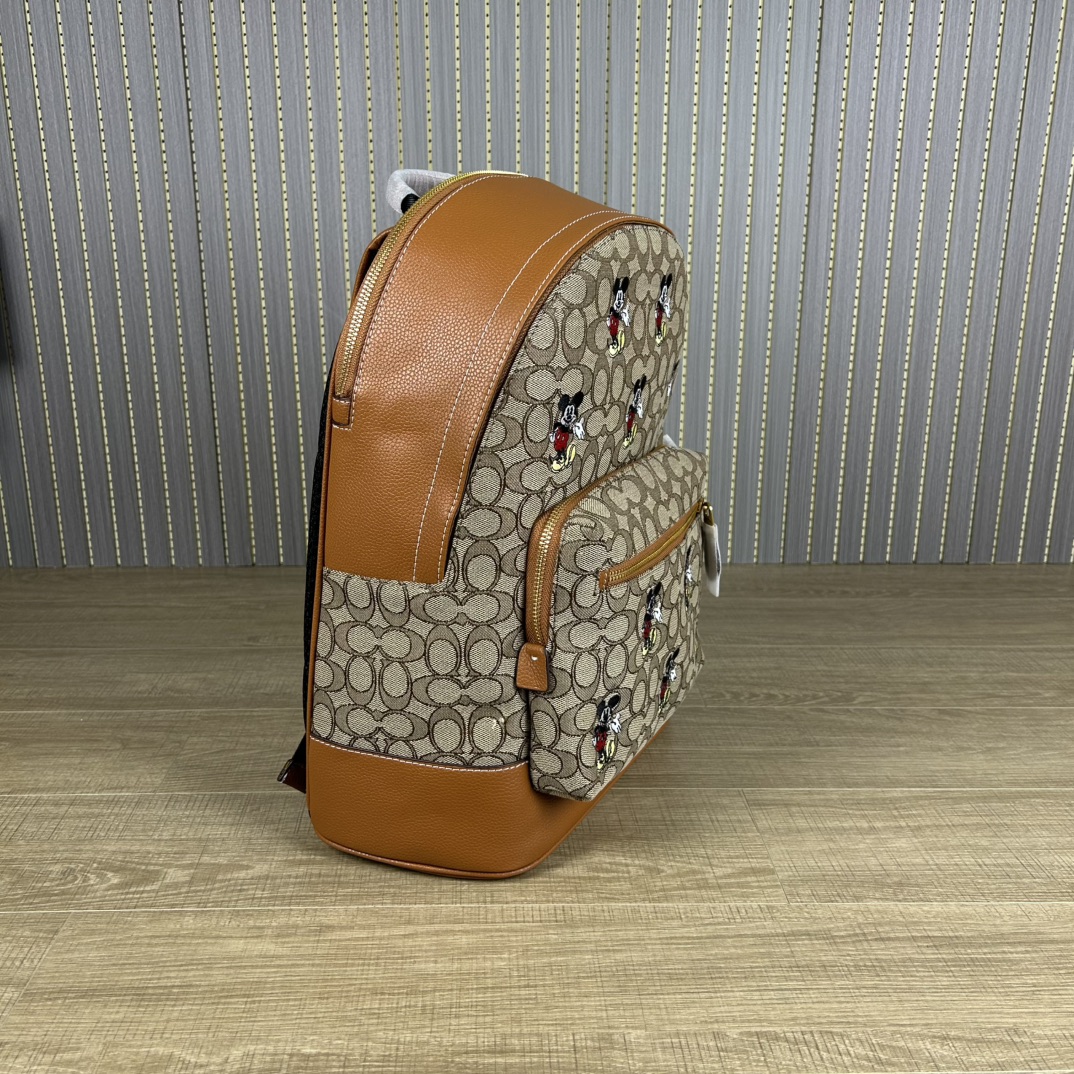 Coach 货号 CL950 coa** west 偏小版男士背包