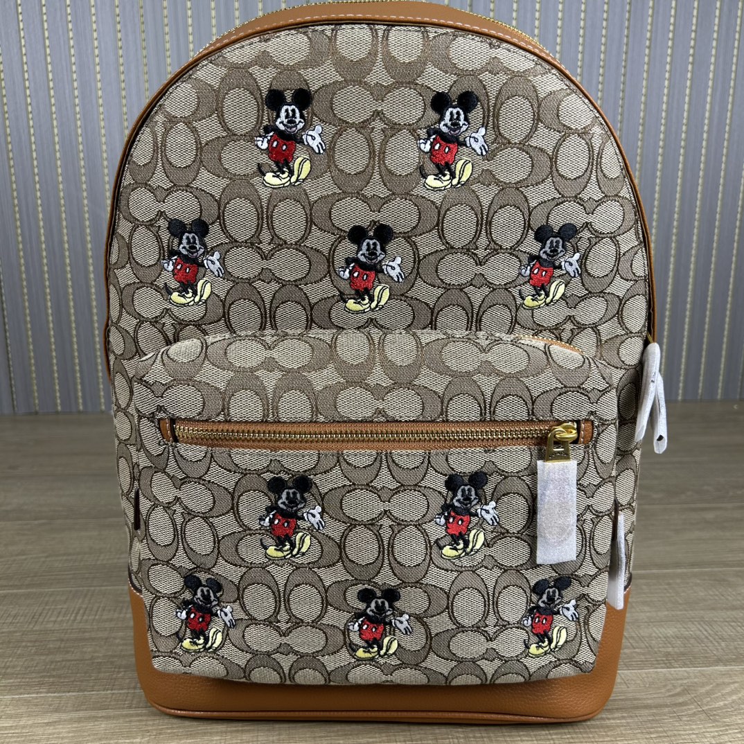 Coach 货号 CL950 coa** west 偏小版男士背包