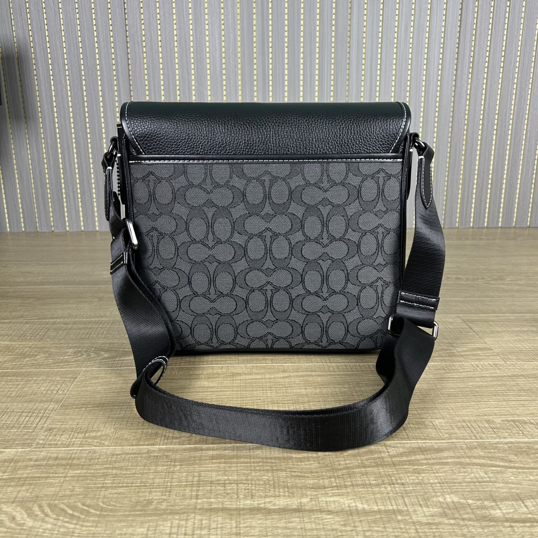 Coach 新款COACH/蔻驰CE534奥莱男包 标志SPRINT 25号地图包 牛皮革配织物
