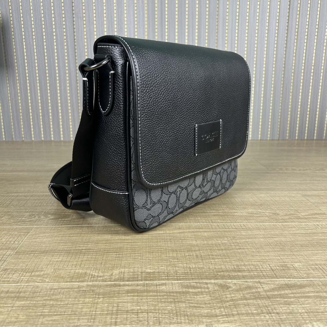 Coach 新款COACH/蔻驰CE534奥莱男包 标志SPRINT 25号地图包 牛皮革配织物