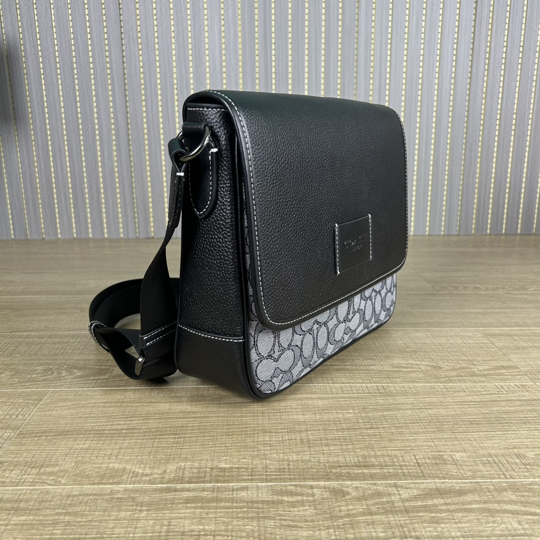 Coach 新款COACH/蔻驰CE534奥莱男包 标志SPRINT 25号地图包 牛皮革配织物