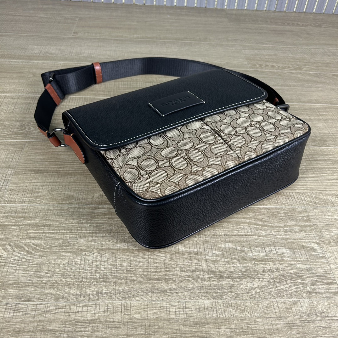 Coach 新款COACH/蔻驰CE534奥莱男包 标志SPRINT 25号地图包 牛皮革配织物