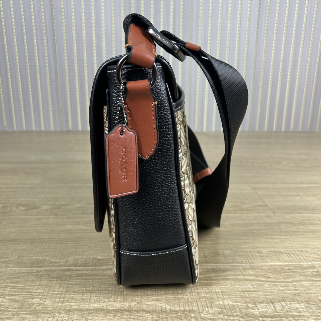 Coach 新款COACH/蔻驰CE534奥莱男包 标志SPRINT 25号地图包 牛皮革配织物