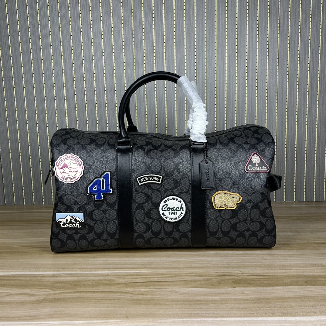Coach CE553 最新老花 旅行包、内置隔层、长肩带可调节、可拆卸、单扣斜挎手提包、大容量旅游、出差、商务 登机包、品质 长45cmx高26cmx宽21