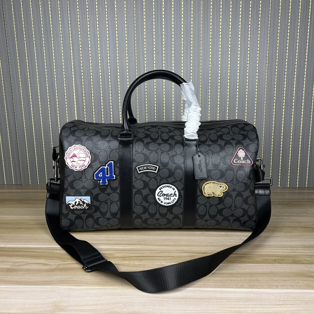 Coach CE553 最新老花 旅行包、内置隔层、长肩带可调节、可拆卸、单扣斜挎手提包、大容量旅游、出差、商务 登机包、品质 长45cmx高26cmx宽21