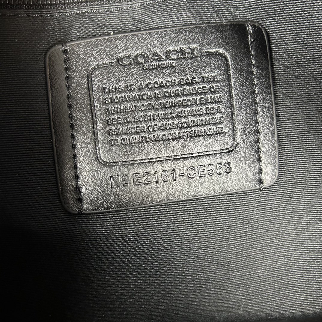 Coach CE553 最新老花 旅行包、内置隔层、长肩带可调节、可拆卸、单扣斜挎手提包、大容量旅游、出差、商务 登机包、品质 长45cmx高26cmx宽21