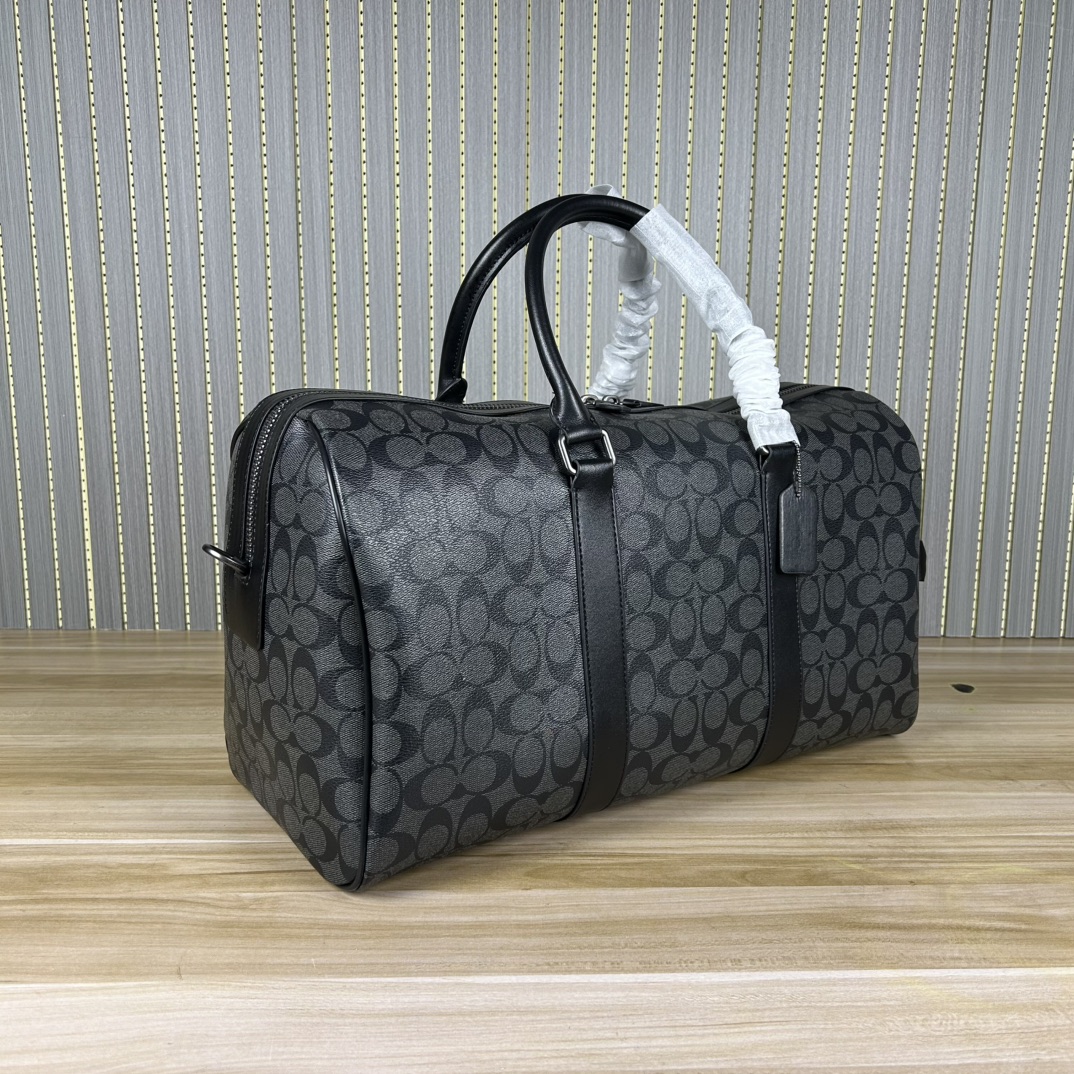 Coach C5305 最新老花 旅行包、内置隔层、长肩带可调节、可拆卸、单扣斜挎手提包、大容量旅游、出差、商务 登机包、品质 长45cmx高26cmx宽21