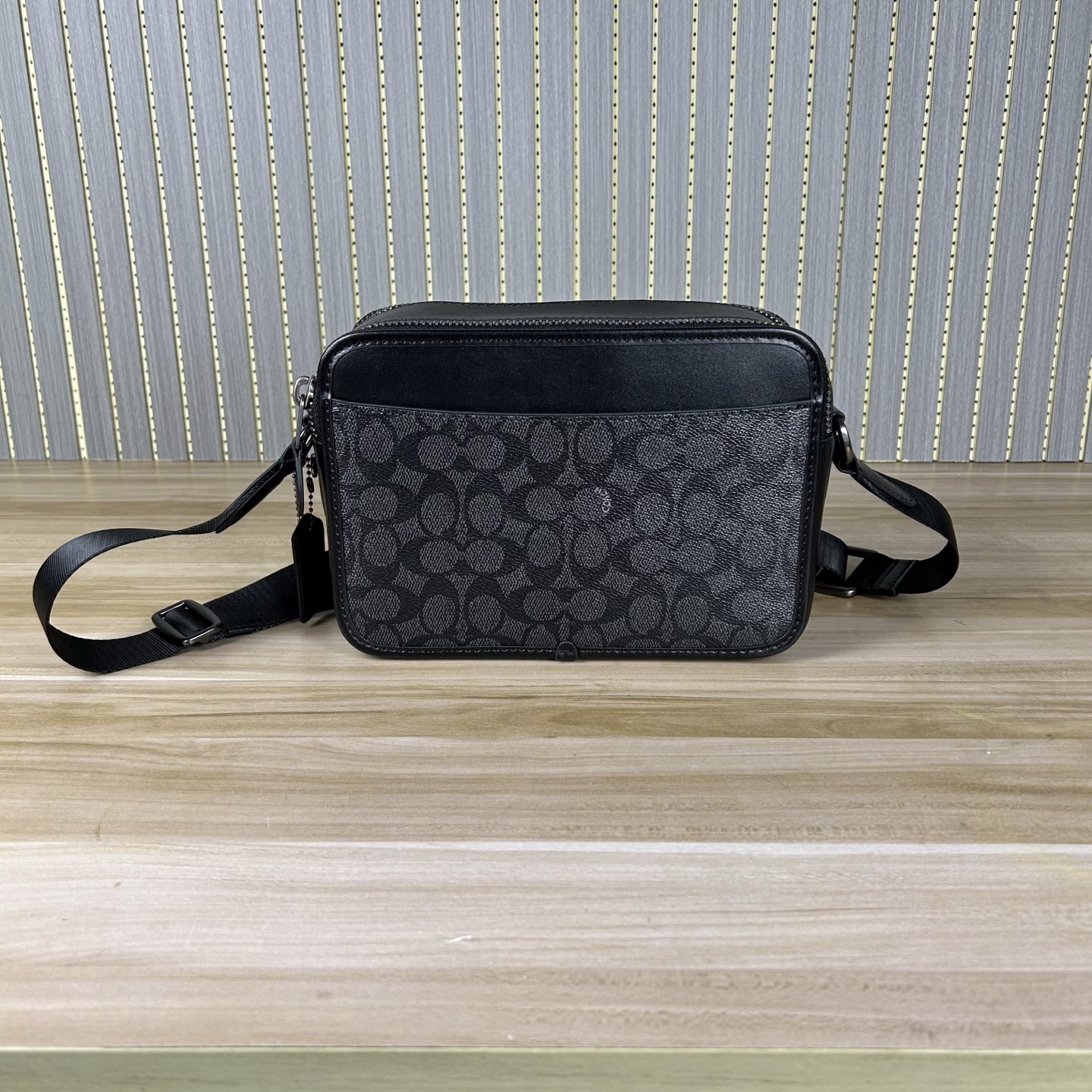 Coach 款号：CP136 C家 Charter