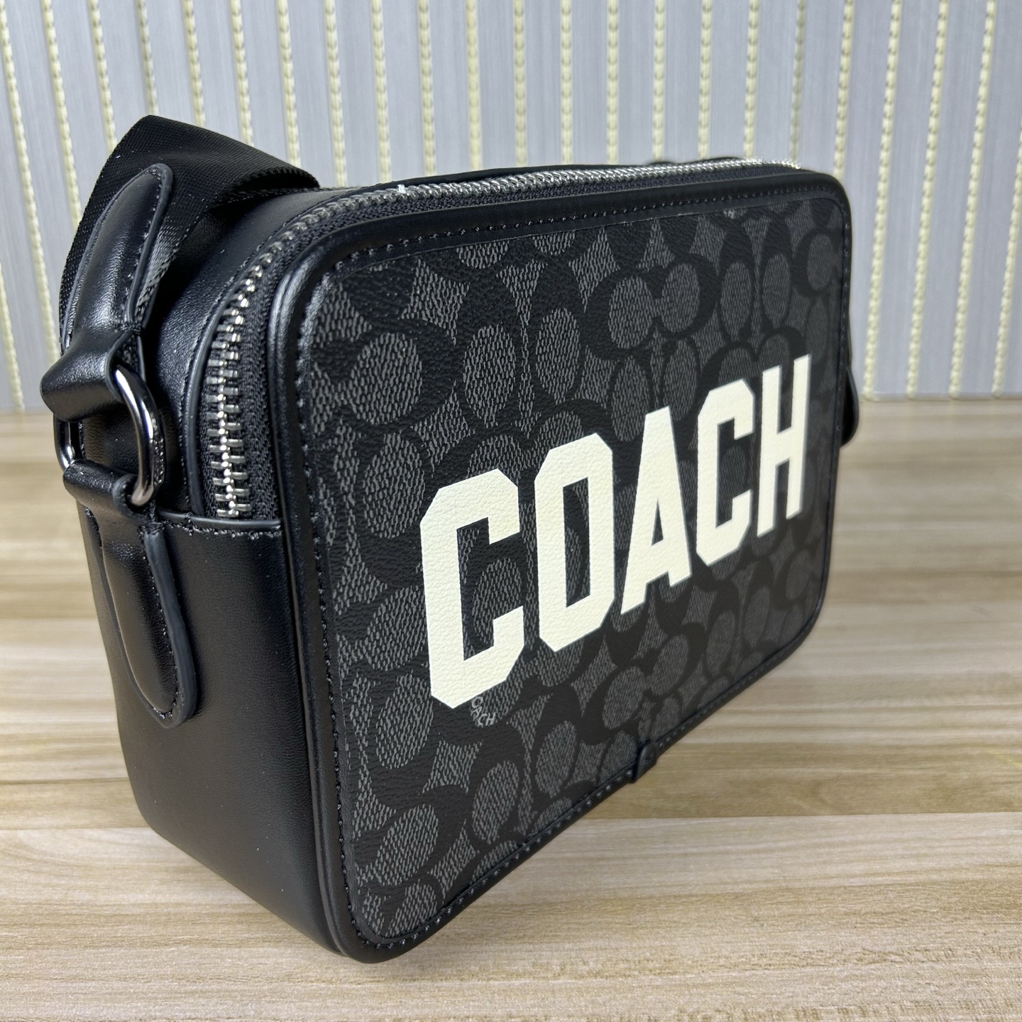 Coach 款号：CP136 C家 Charter