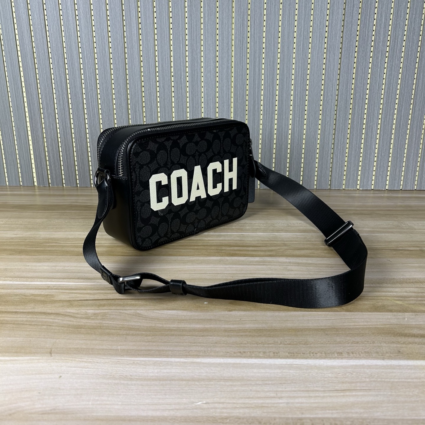Coach 款号：CP136 C家 Charter