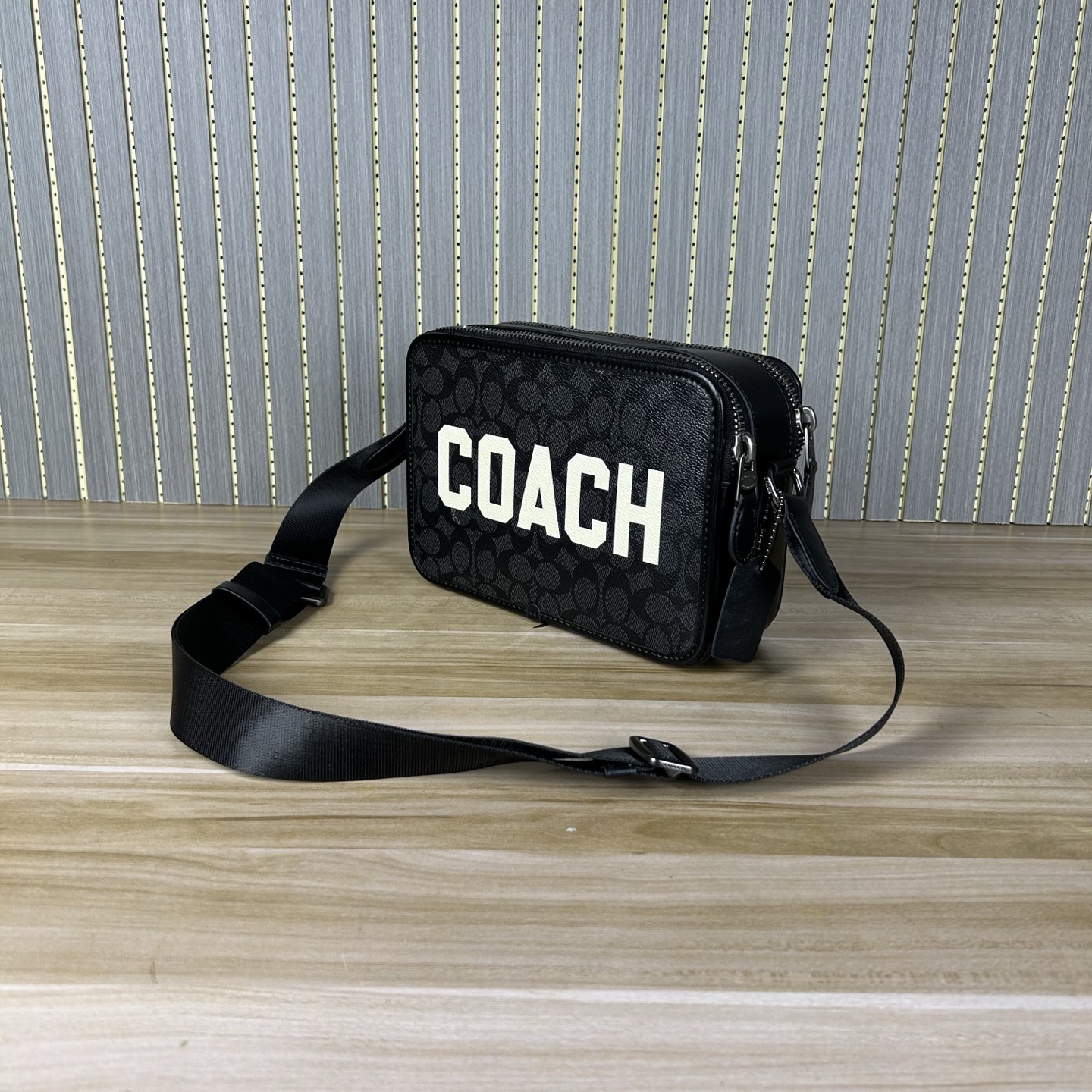 Coach 款号：CP136 C家 Charter