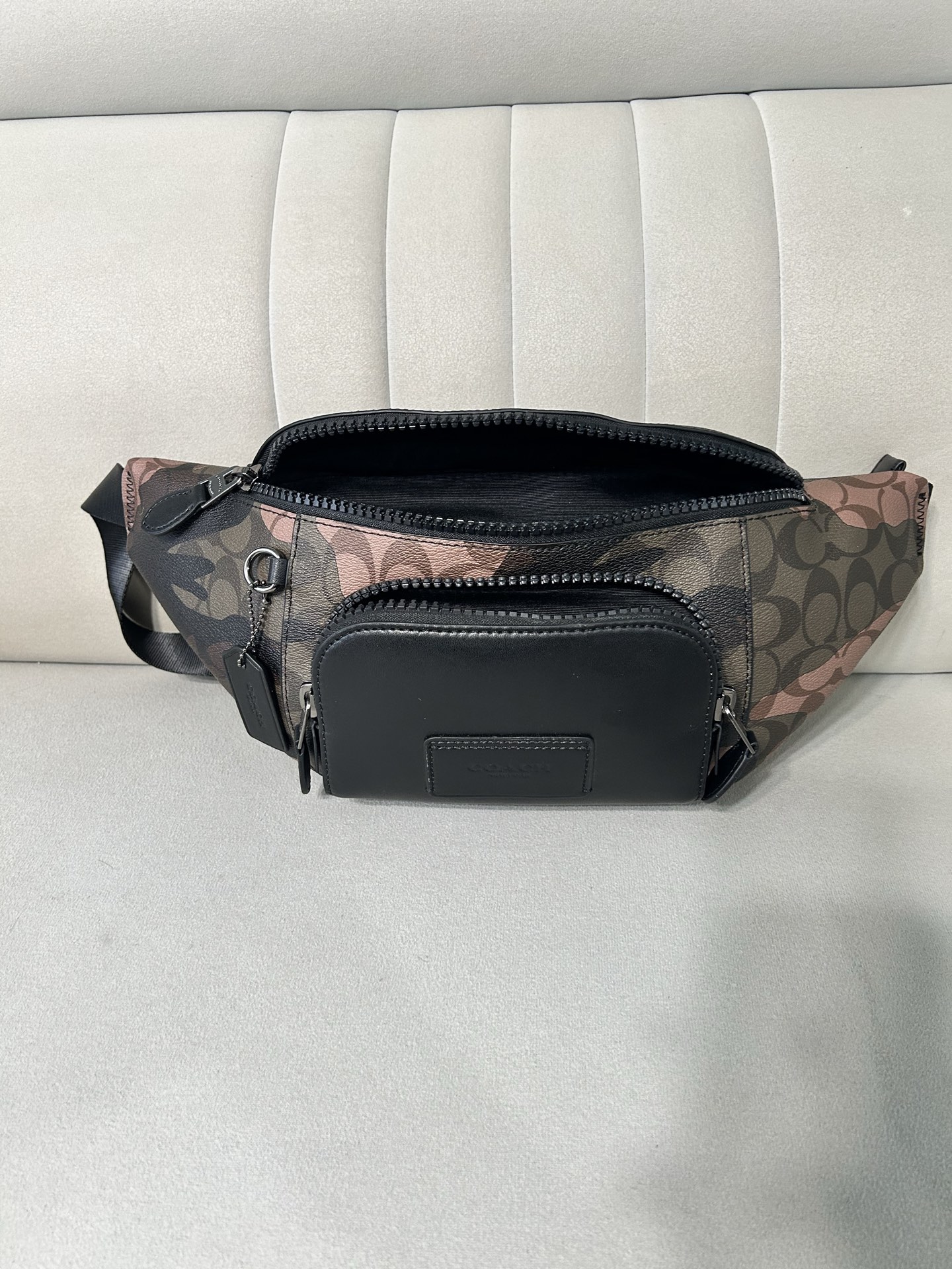 Coach CM184 标志TRACK 胸包腰包 PVC老花料配进口头层牛皮 客供五金 内置多功能袋