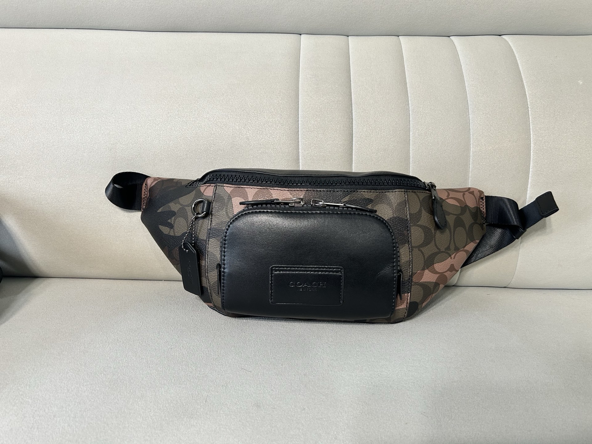 Coach CM184 标志TRACK 胸包腰包 PVC老花料配进口头层牛皮 客供五金 内置多功能袋