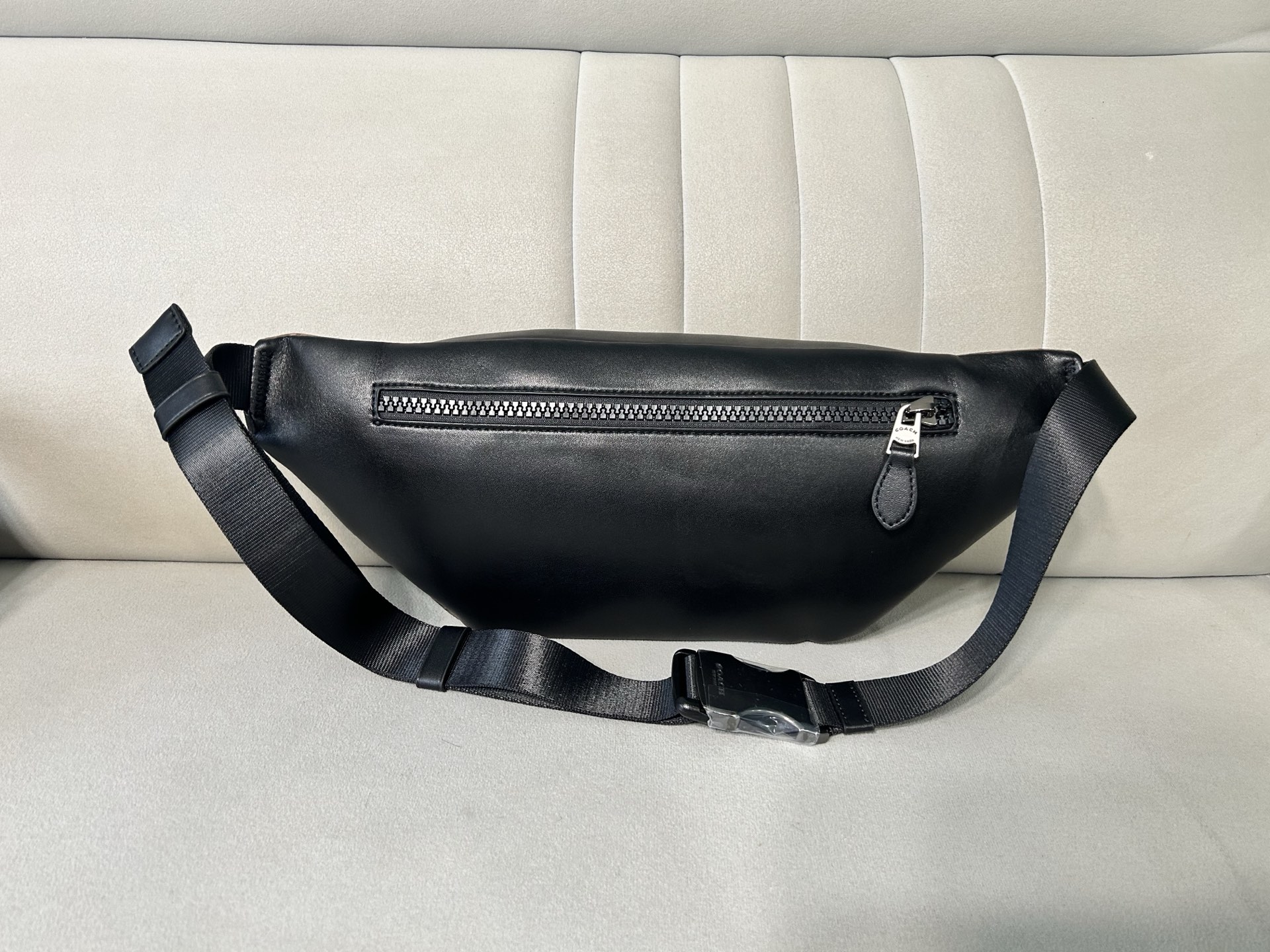 Coach CM184 标志TRACK 胸包腰包 PVC老花料配进口头层牛皮 客供五金 内置多功能袋