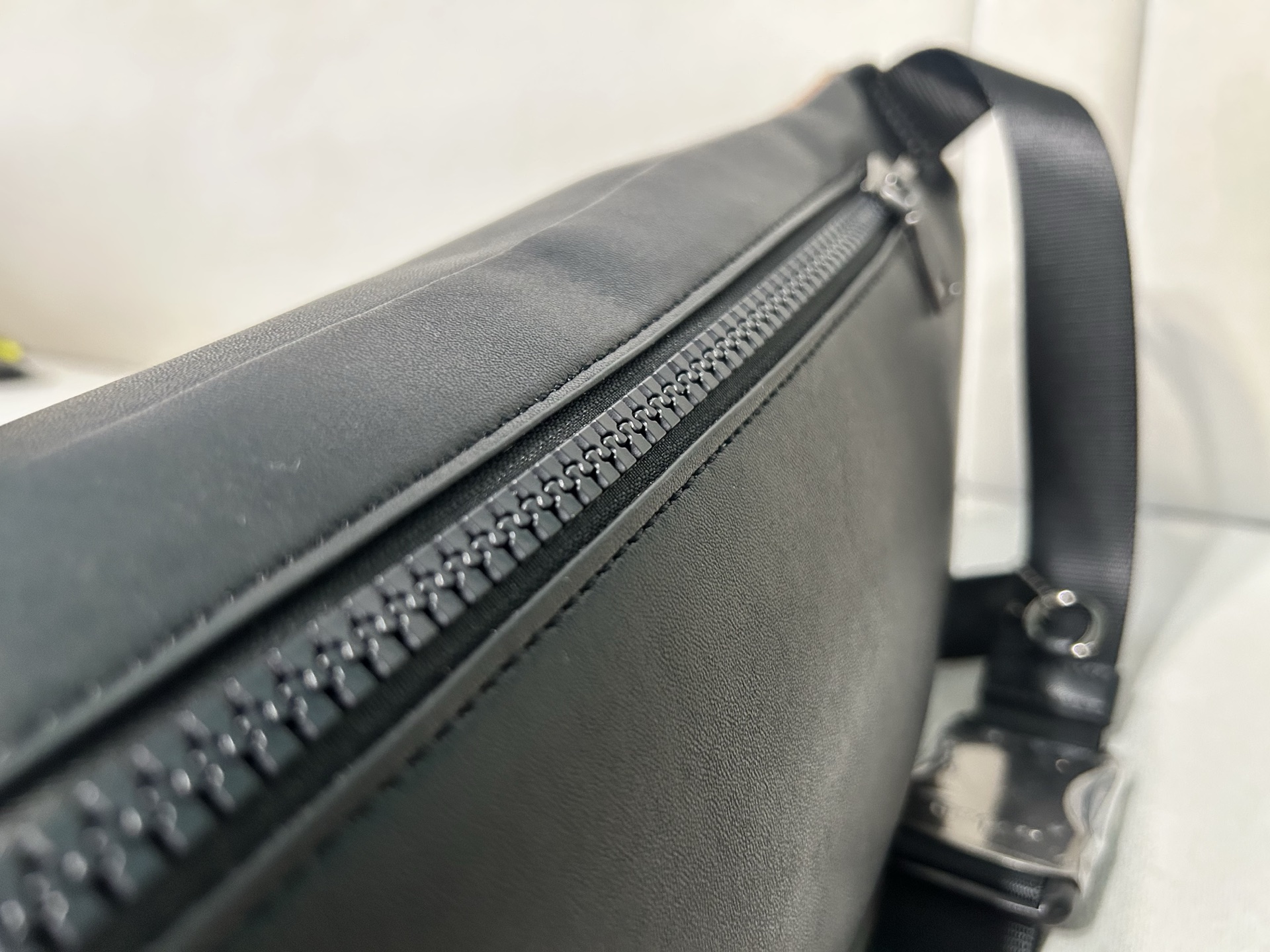 Coach CT714 标志TRACK 胸包腰包 PVC老花料配进口头层牛皮 客供五金 内置多功能袋