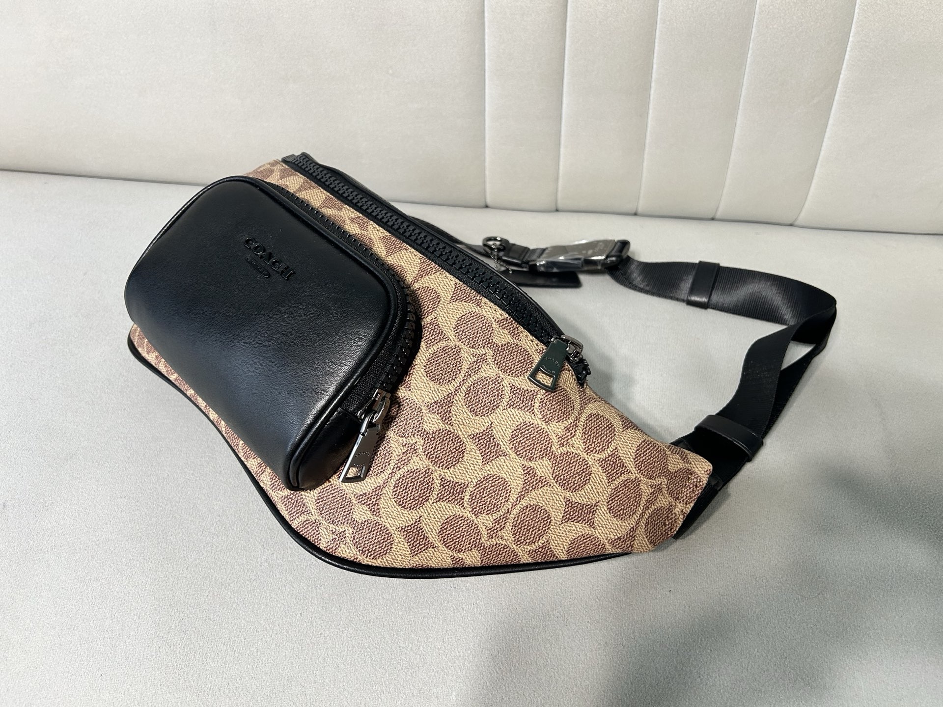 Coach CT714 标志TRACK 胸包腰包 PVC老花料配进口头层牛皮 客供五金 内置多功能袋