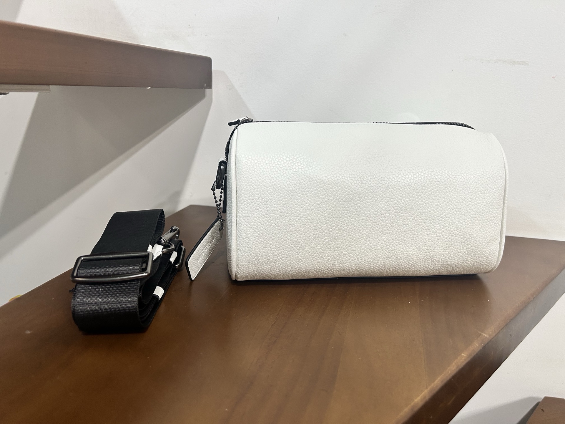 Coach coach新款CAJ41 荔枝纹24号行李包～lv24号平替枕头包 男女通用款 可做 标志印花帆布涂层配牛皮革