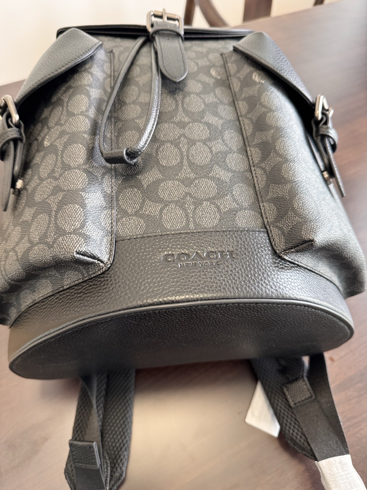 Coach COACH蔻驰男士PVC配皮双肩包 休闲简约潮流 CW211。尺寸31×47×15