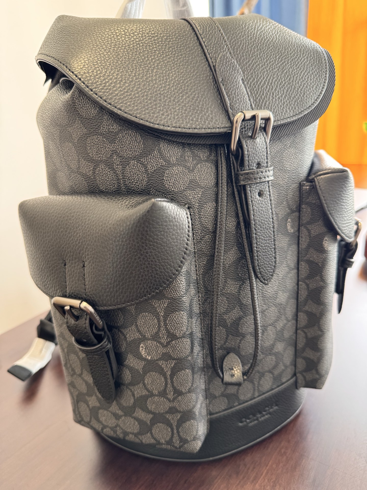 Coach COACH蔻驰男士PVC配皮双肩包 休闲简约潮流 CW211。尺寸31×47×15
