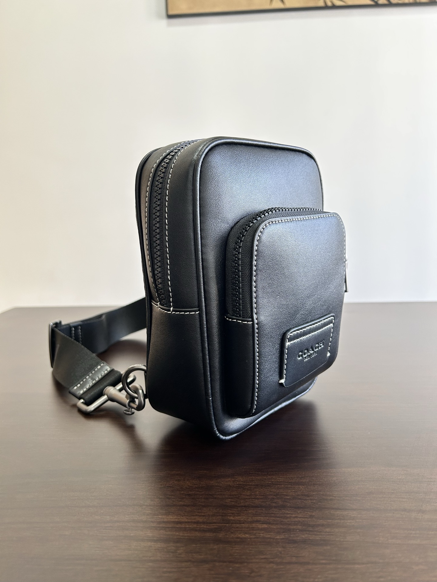 Coach 新款COACH蔻驰CX071奥莱WEST牛皮男款斜背包胸包