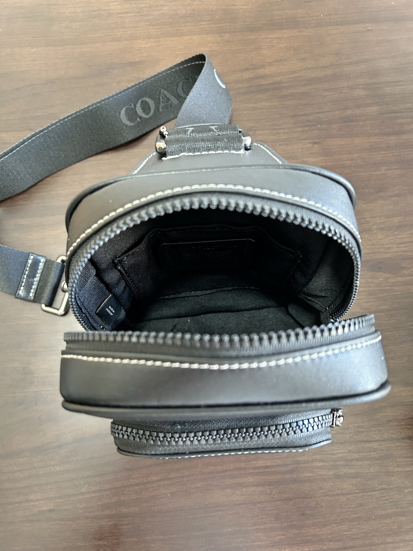 Coach 新款COACH蔻驰CX071奥莱WEST牛皮男款斜背包胸包