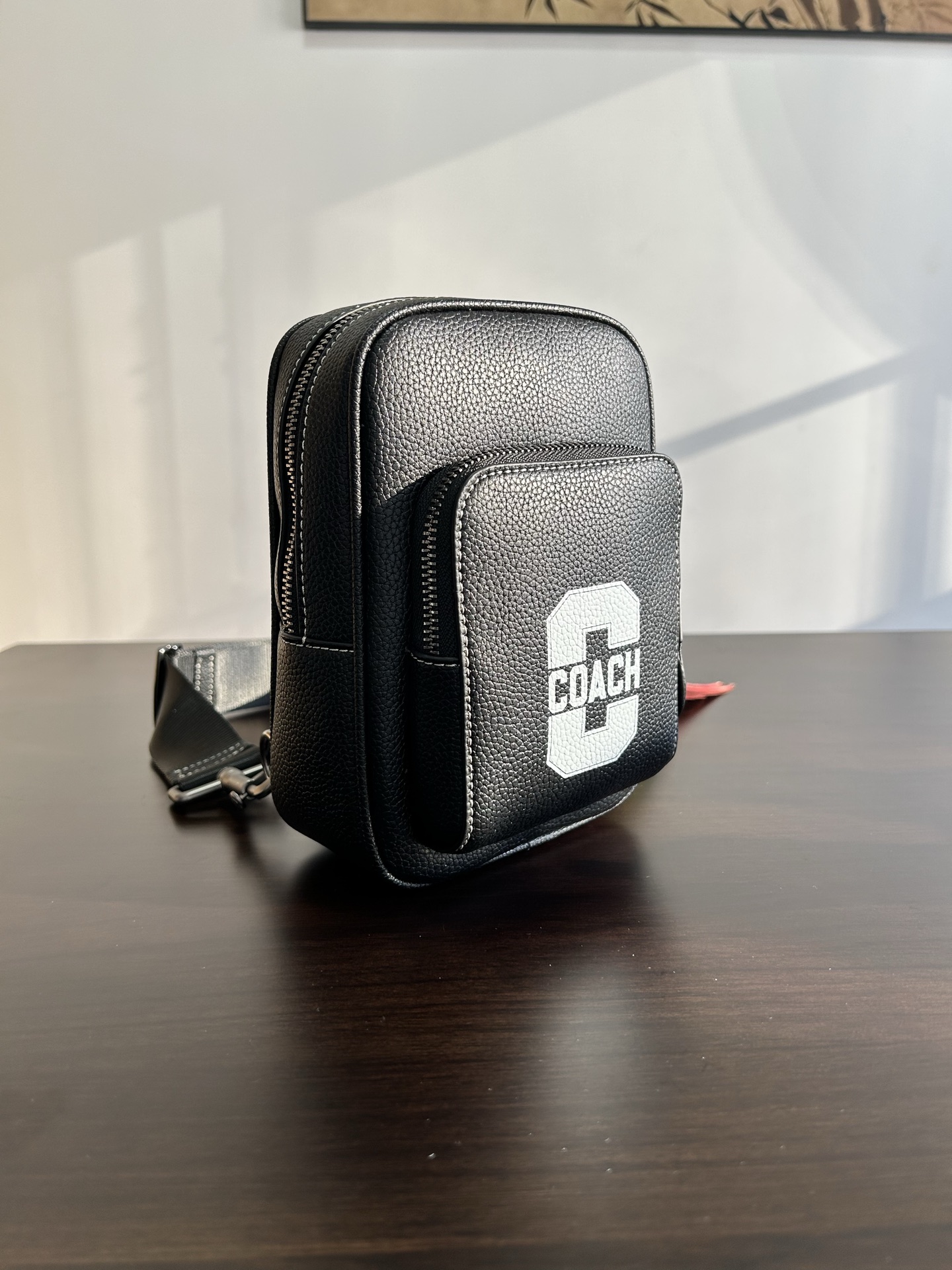 Coach 新款COACH蔻驰CAJ39 奥莱WEST牛皮男款斜背包胸包