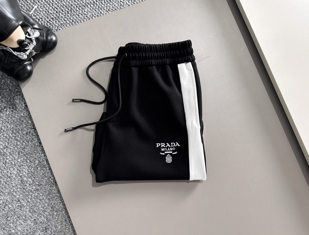   休闲短裤服装 7