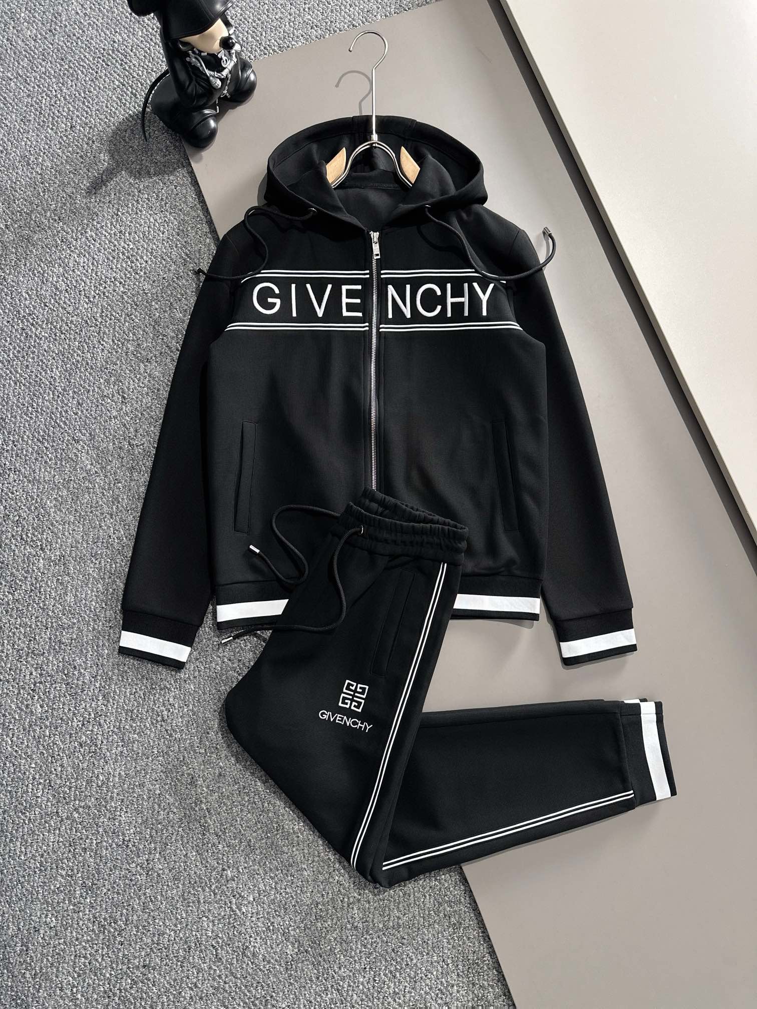 Givenchy Kleding Broek AAA+ replica
 Mannen Herfst/winter collectie Casual