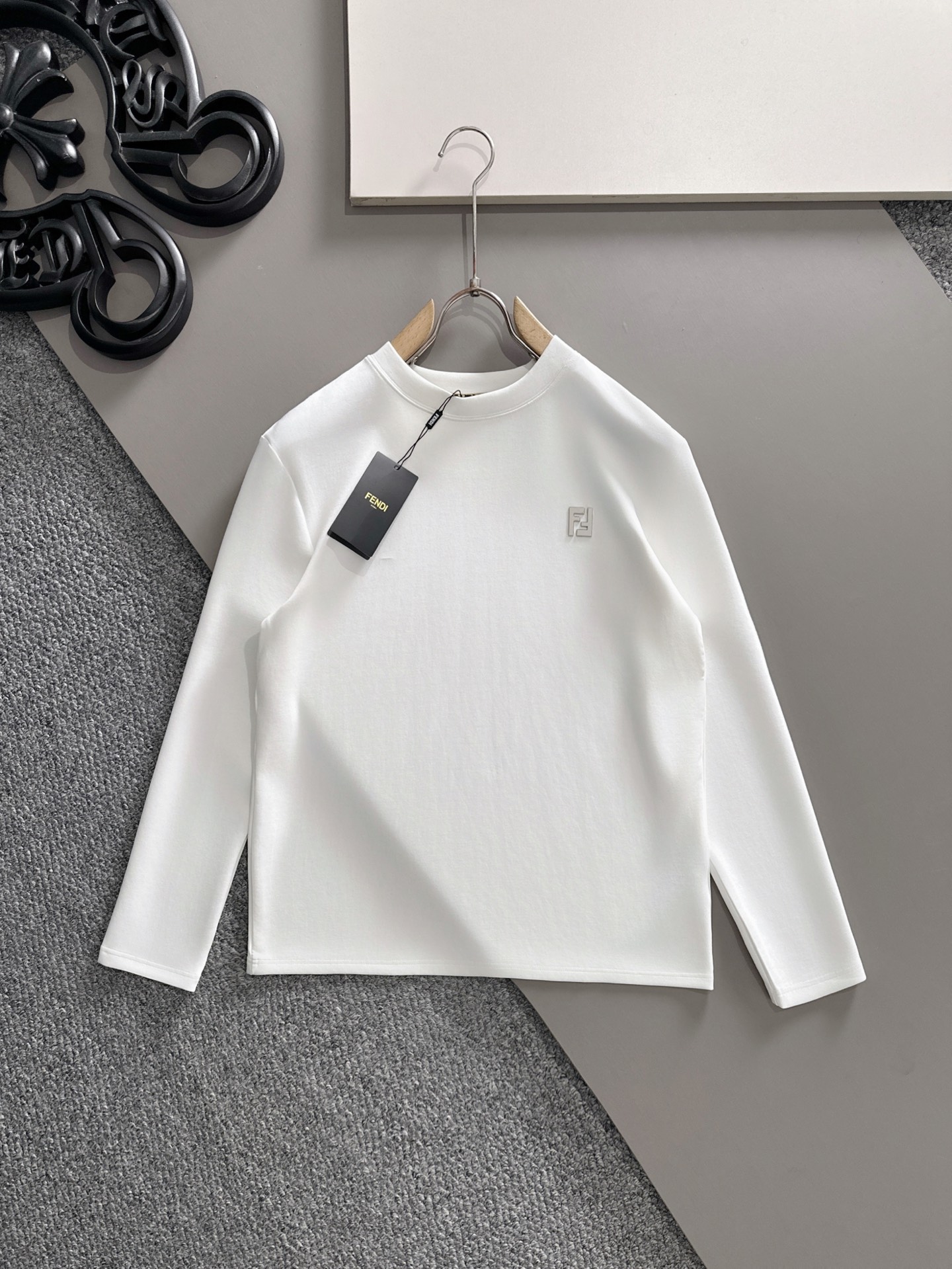Fendi Men's White Long Sleeve Cotton T-Shirt with Logo Detail