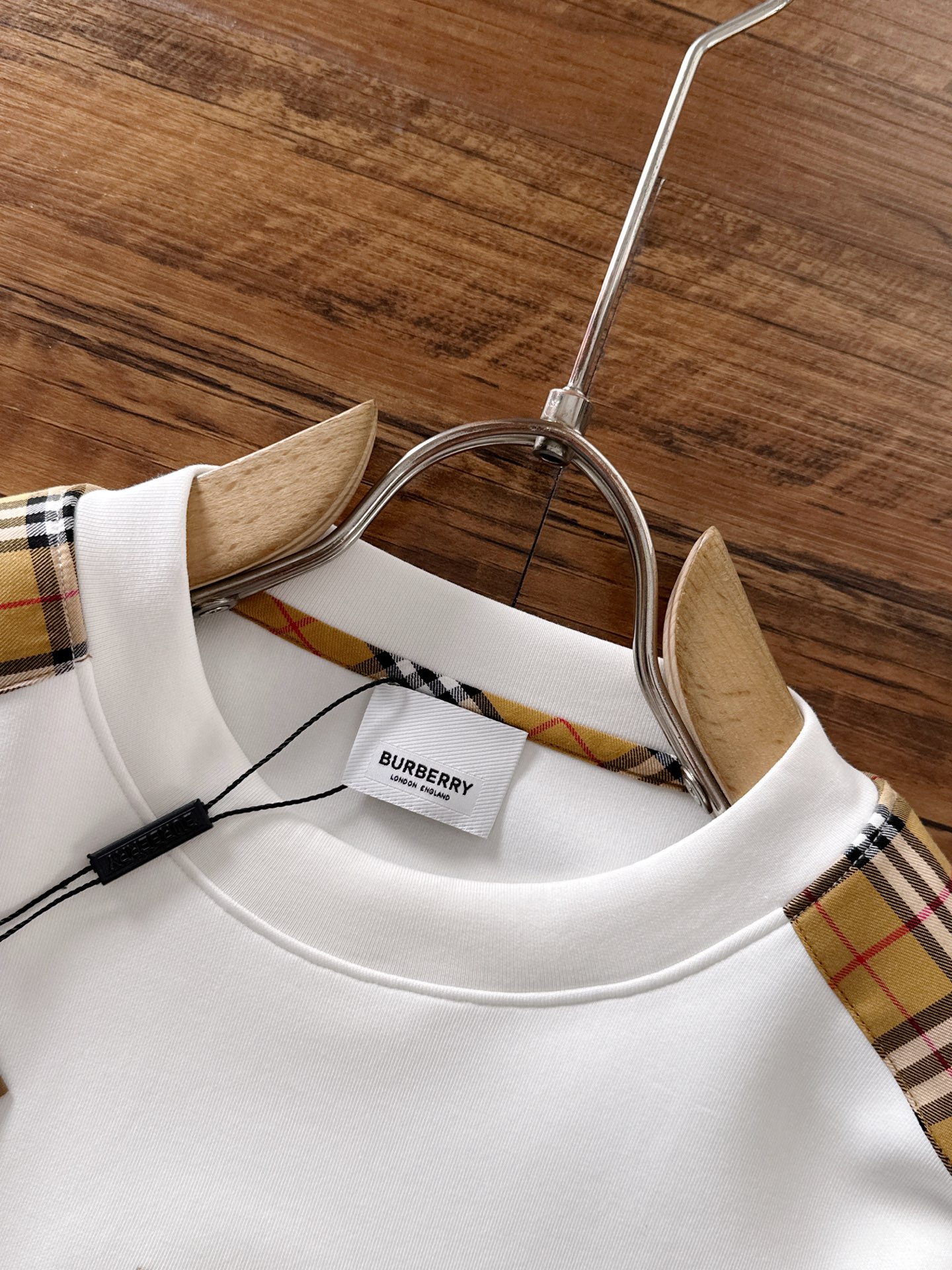 🌾退换 BURBERRY巴宝莉 2025ss秋冬新品 长袖太空棉卫衣，经典Logo设计，百搭款 官网同步