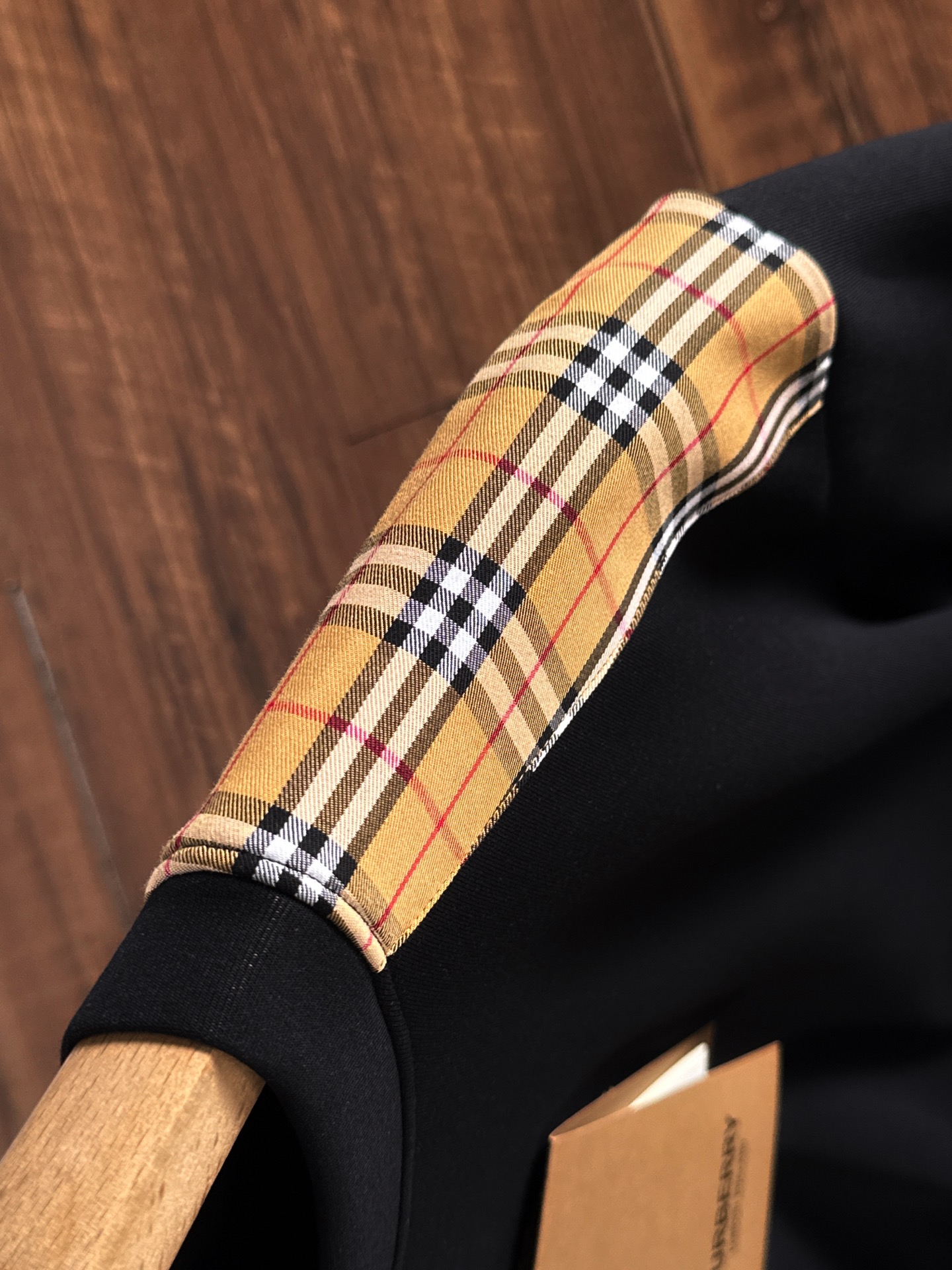 🌾退换 BURBERRY巴宝莉 2025ss秋冬新品 长袖太空棉卫衣，经典Logo设计，百搭款 官网同步