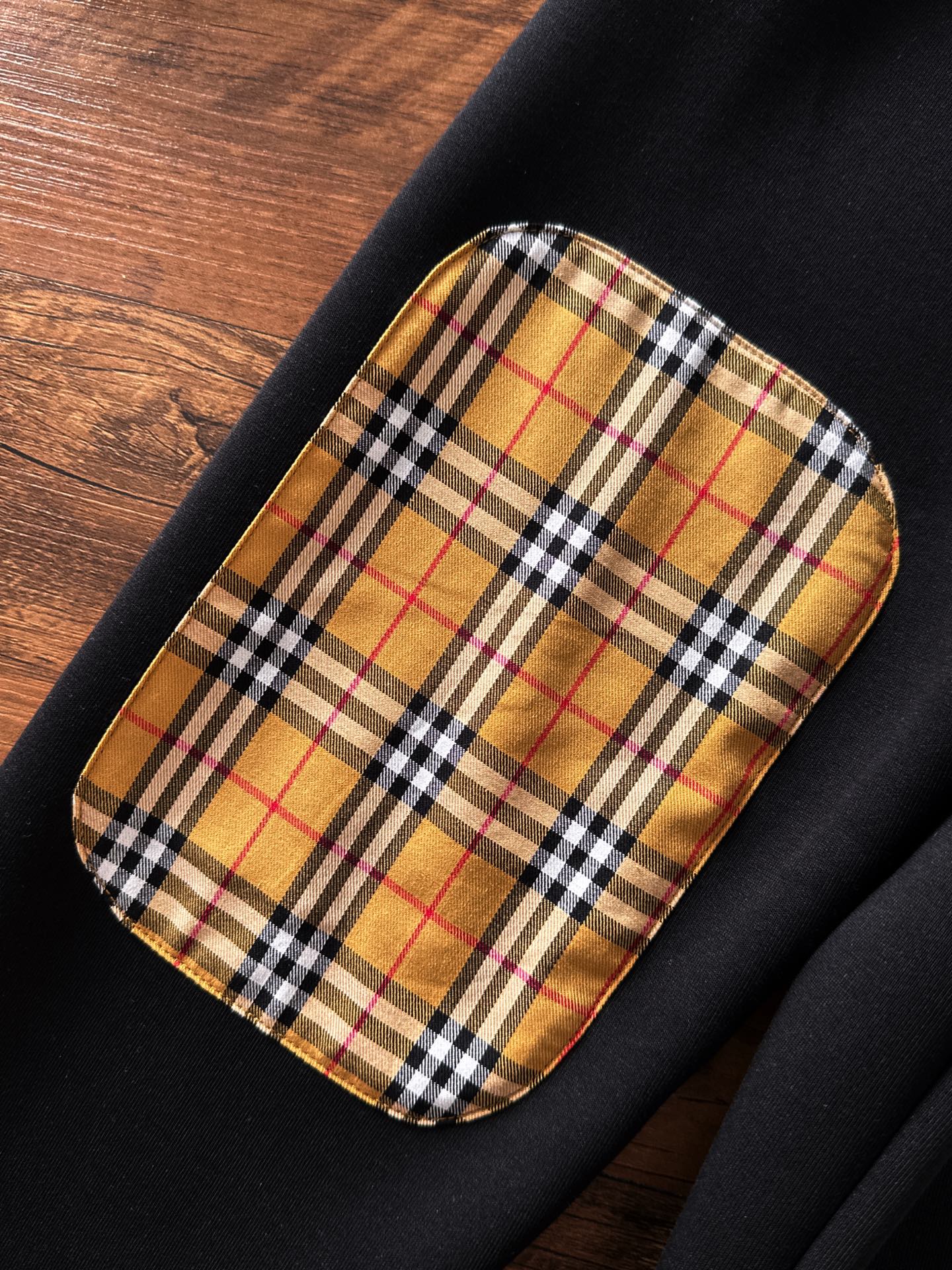 🌾退换 BURBERRY巴宝莉 2025ss秋冬新品 长袖太空棉卫衣，经典Logo设计，百搭款 官网同步