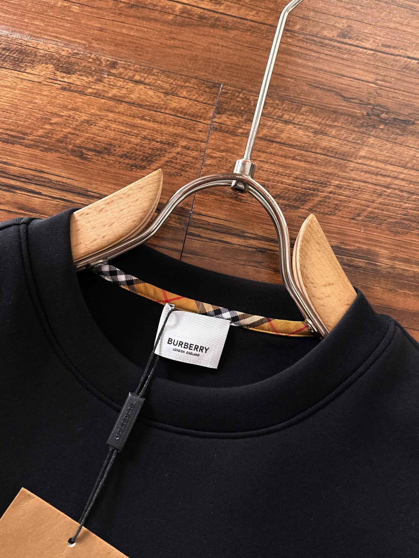 🌾退换 BURBERRY巴宝莉 2025ss秋冬新品 长袖太空棉卫衣，经典Logo设计，百搭款 官网同步