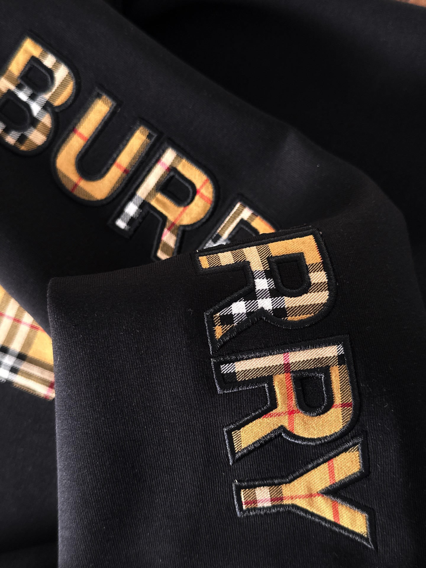 🌾退换 BURBERRY巴宝莉 2025ss秋冬新品 长袖太空棉卫衣，经典Logo设计，百搭款 官网同步