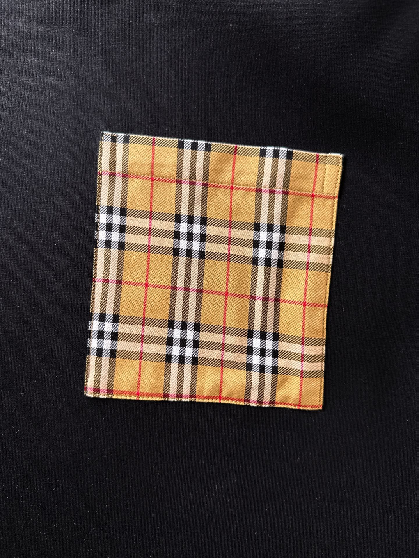 🌾退换 BURBERRY巴宝莉 2025ss秋冬新品 长袖太空棉卫衣，经典Logo设计，百搭款 官网同步