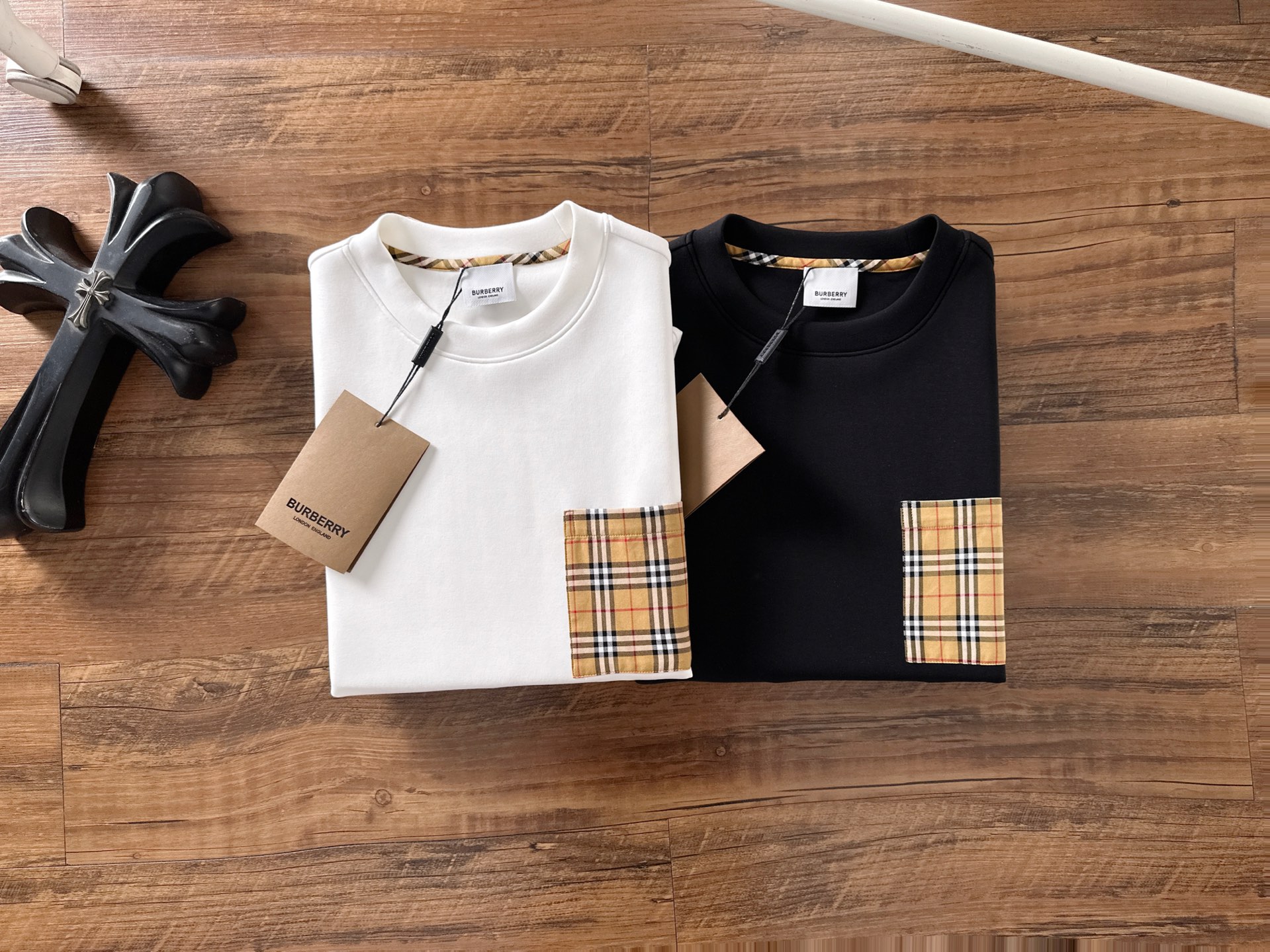 🌾退换 BURBERRY巴宝莉 2025ss秋冬新品 长袖太空棉卫衣，经典Logo设计，百搭款 官网同步