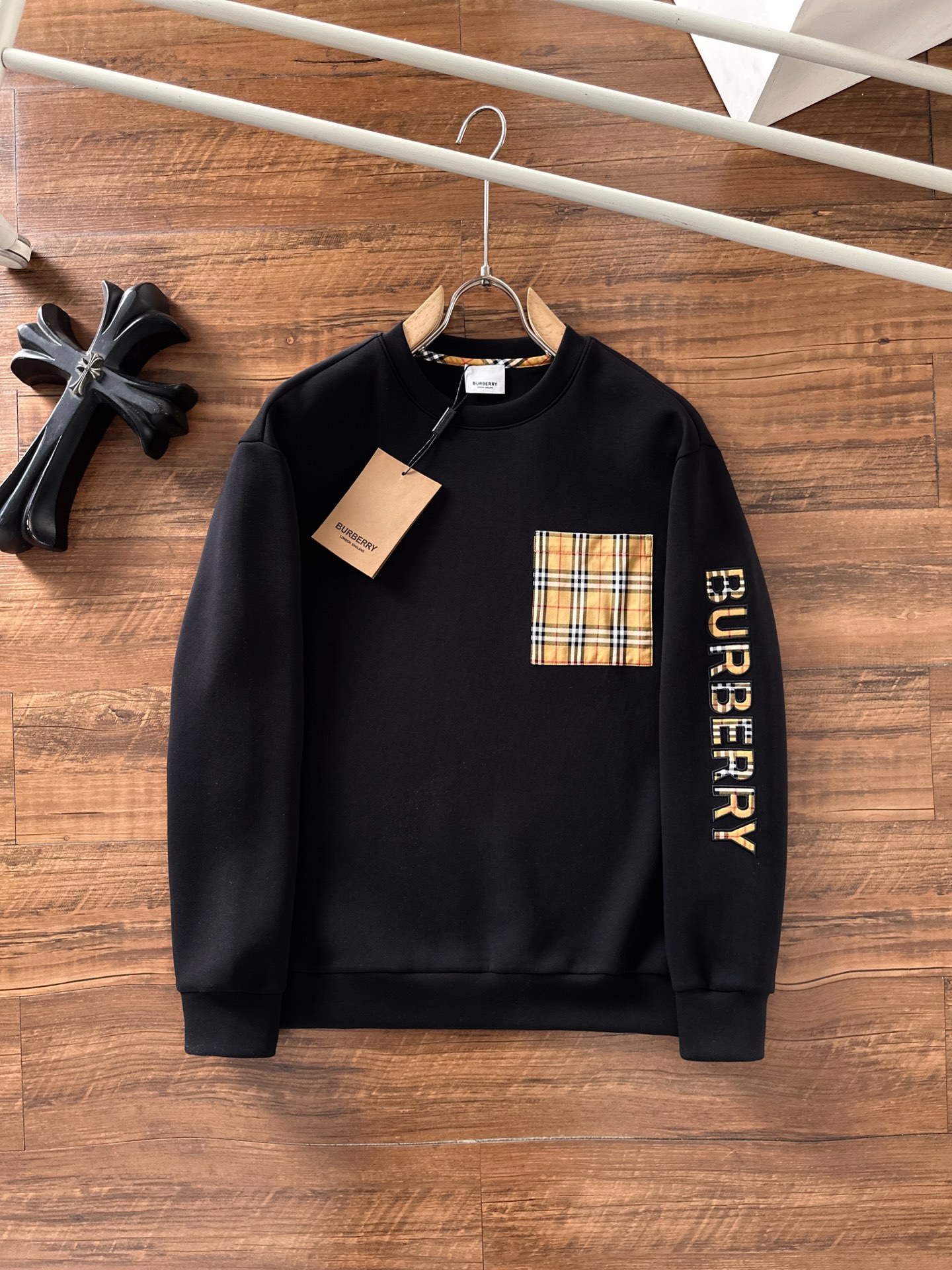 🌾退换 BURBERRY巴宝莉 2025ss秋冬新品 长袖太空棉卫衣，经典Logo设计，百搭款 官网同步