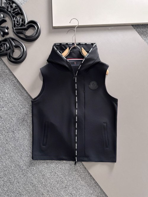 Moncler 2025 Early Autumn Casual Vest: High-End Quality, Stylish And Comfortable 1 Moncler 2025 Early Autumn Casual Vest: High-End Quality, Stylish And Comfortable