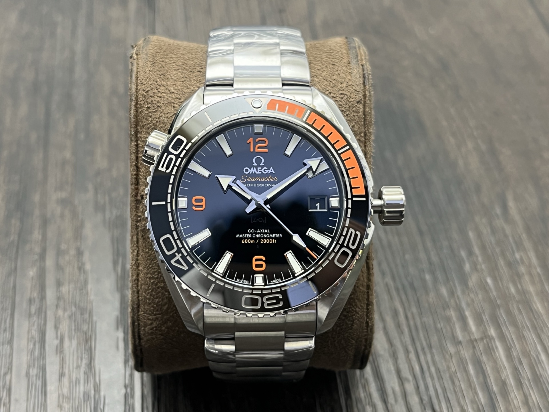NO:157190,VS Factory Wall Cracked Recommendation The highest version of the market is Omega OMEGA Ocean Universe 600M 