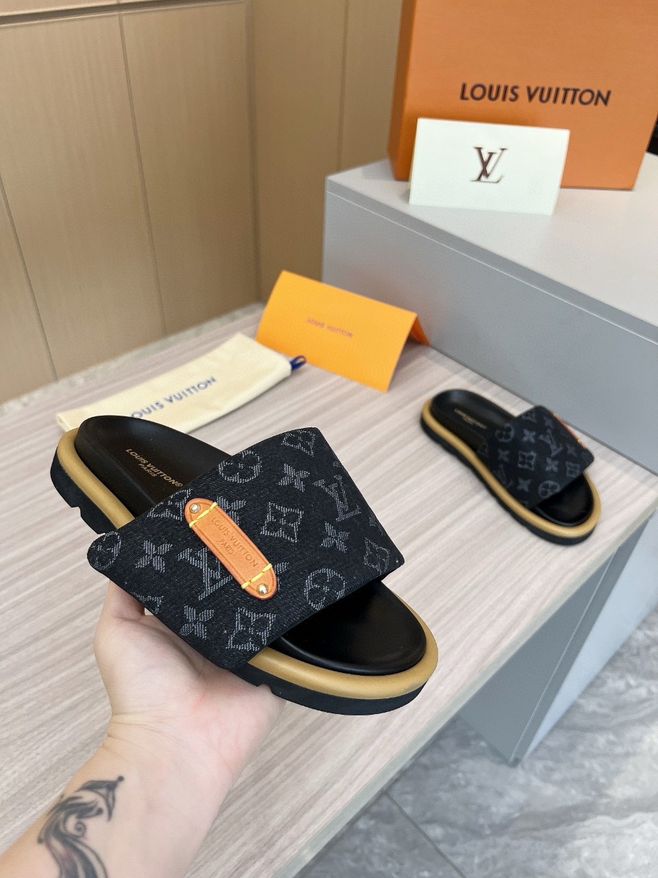 Louis Vuitton Monogram 5D Print Thick Sole Couple Slides - Unisex Style 9 i1711356953 5345 0