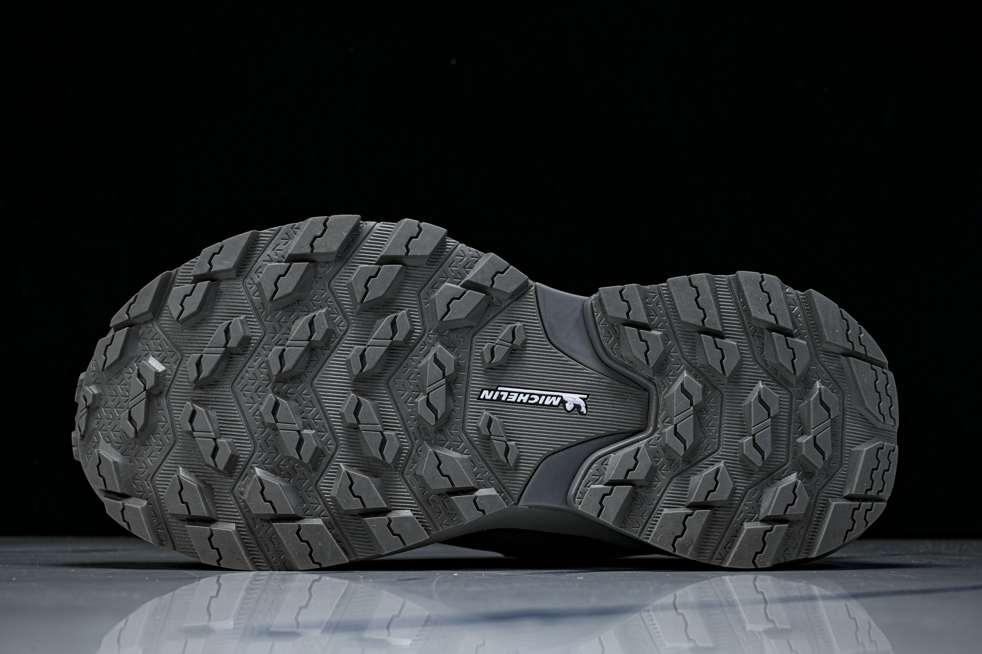 迪桑特.DESCENTE.TRAIL RUN男女款轻户外GTX防水越野跑鞋D5131SSN38 尺码：4