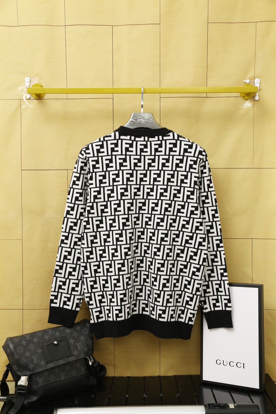 Fendi Women's Round Neck Knitted Wool Blend Sweater, All-Over Double F Motif 3 a1725901897717 6177